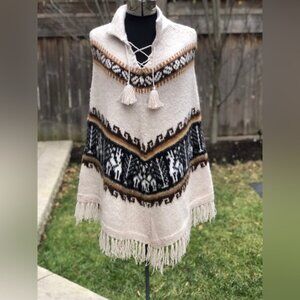 💫HOST PICK💫 ALPACA PONCHO Made in Peru Size O/S Boho Sweater Cape